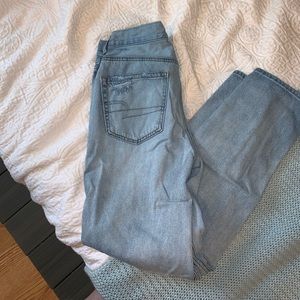 american eagle mom jeans